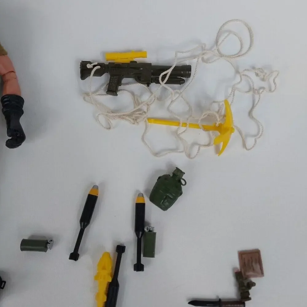 2003 Hasbro‎ Pawtucket GI Joe 12” Talking Interactive Action Figure Accessories